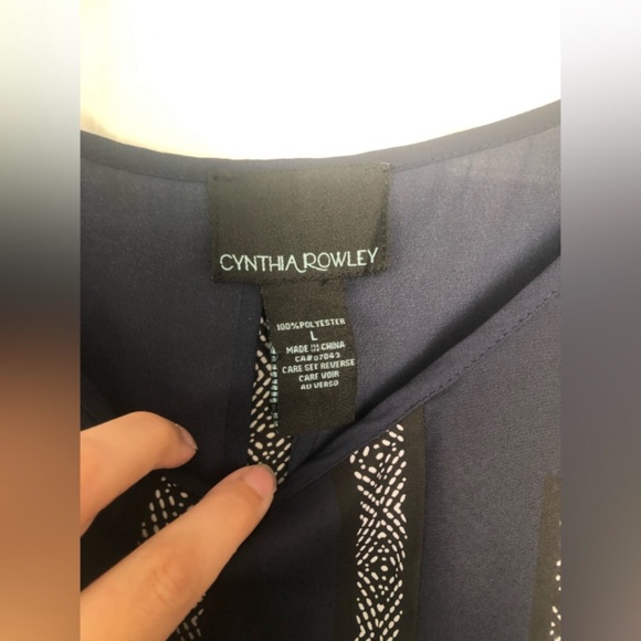 Casual Business Professional Cynthia Rowley Top - Picture 4 of 6